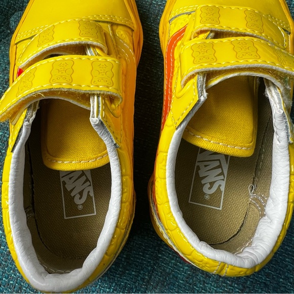 Vans Kids Gummy Bears Haribo Special Edition Retails For $80 - Picture 5 of 9